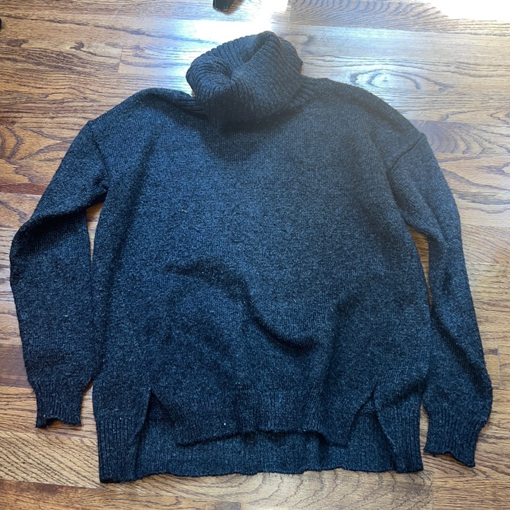 Forever 21 Sweater